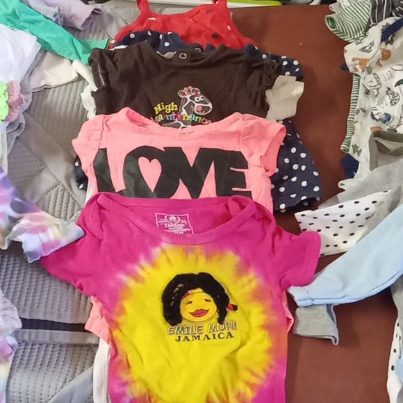 Onesies - Picture 2 of 3